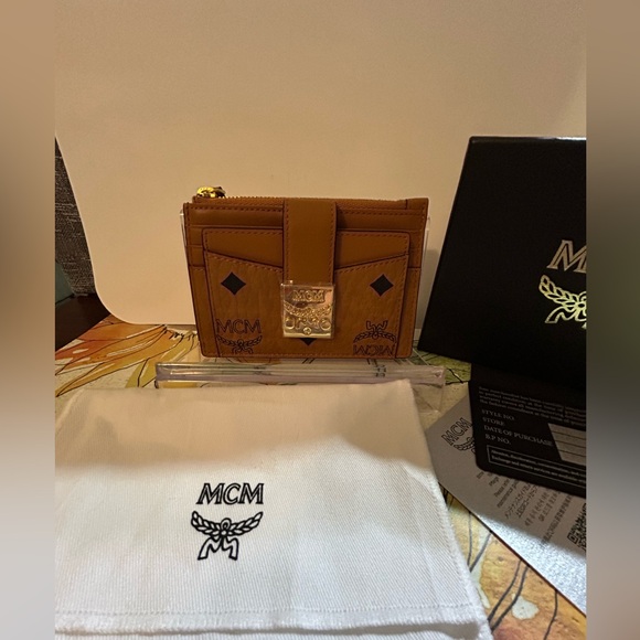 MCM Cognac Patricia Visetos Card  Case - Picture 2 of 10